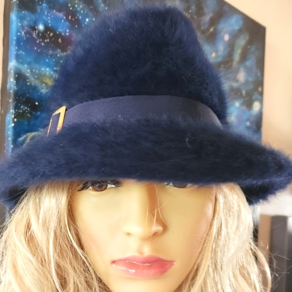 KANGOL Vtg NAVY Furgora Rachel Angora Bucket Hat Buckle England Furry EUVC - Picture 2 of 16